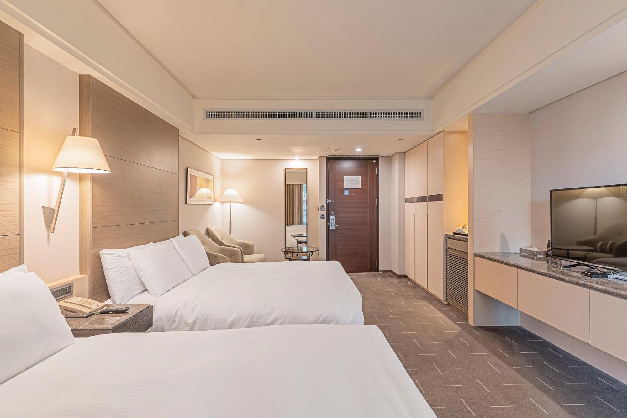 Tempus Hotel - Dadun Building Taichung Exterior foto